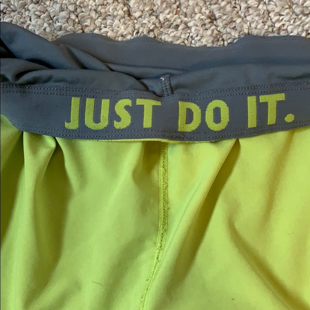 Shorts - Picture 3 of 3